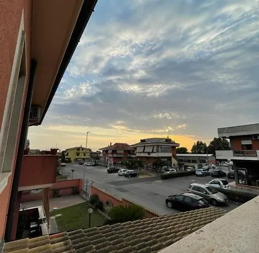 A Pochi Passi Dal Mare E Dal Centro L'Americano